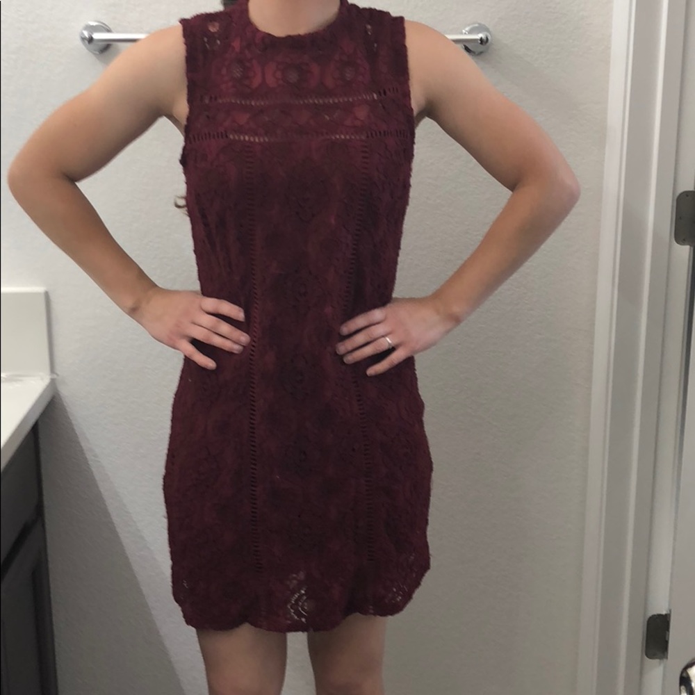 Hollister size 5 burgundy mini dress